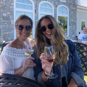 Meet your Posher, Sara